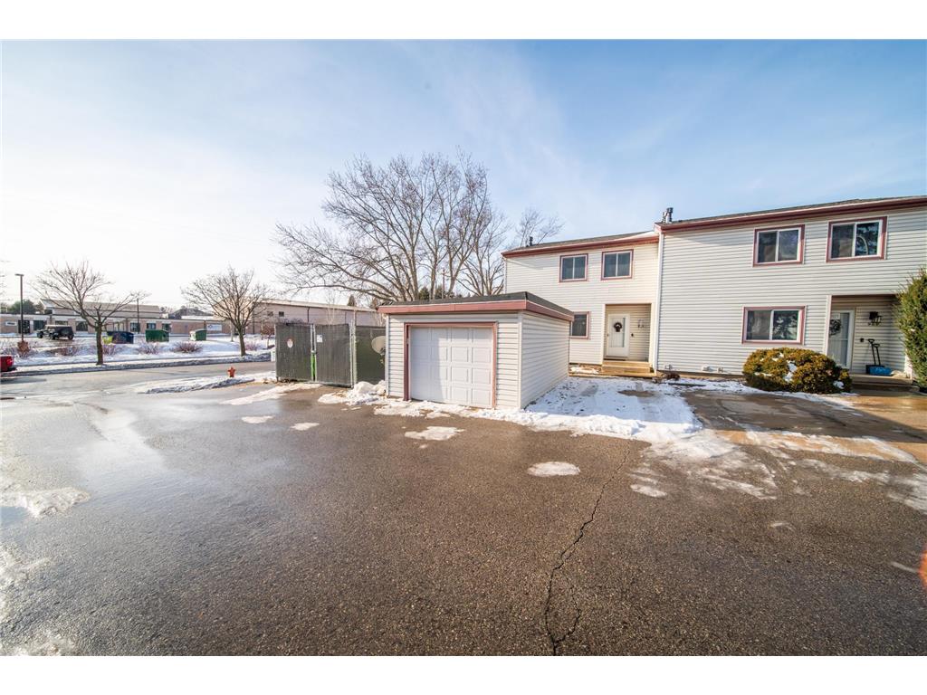 907 40th Street NW Rochester MN 55901 7002049 image47