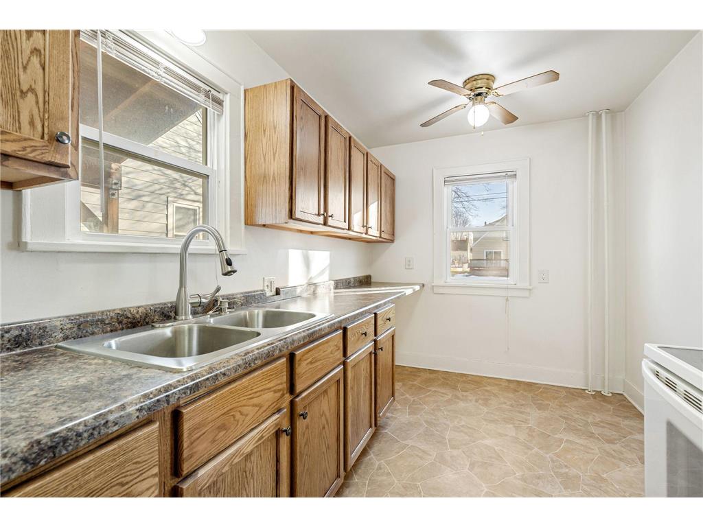 907 8th Street SE Austin MN 55912 7009666 image13