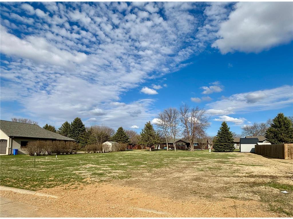 907 9th Avenue SW Pipestone MN 56164 6702341 image1