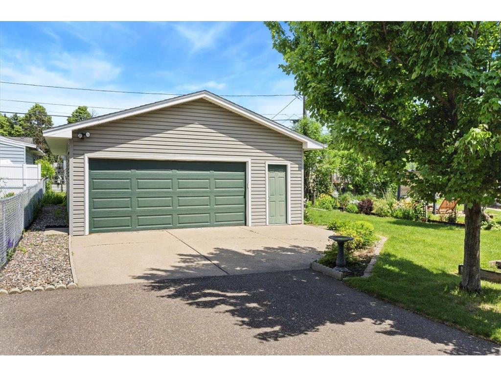 907 California Avenue W Saint Paul MN 55117 7083702 image32