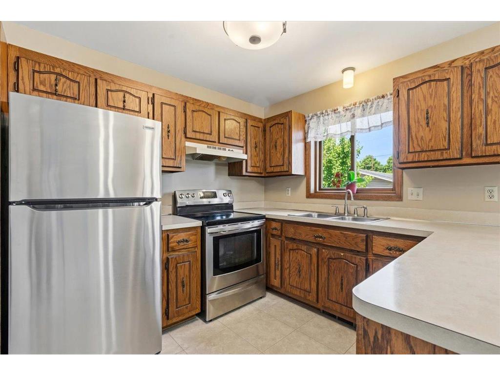 907 California Avenue W Saint Paul MN 55117 7083702 image8
