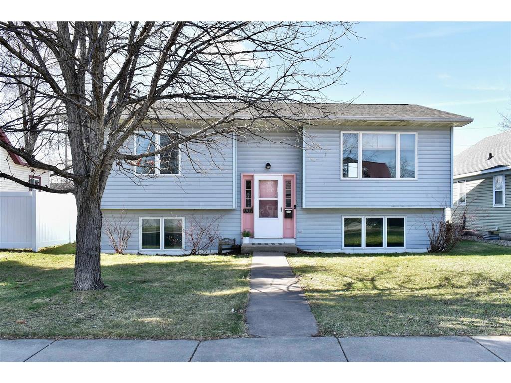 907 E 4th Street Winona MN 55987 7051039 image23
