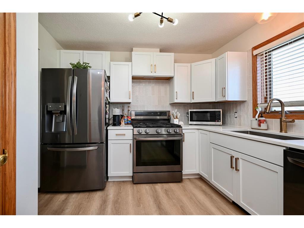 907 E 4th Street Winona MN 55987 7051039 image7