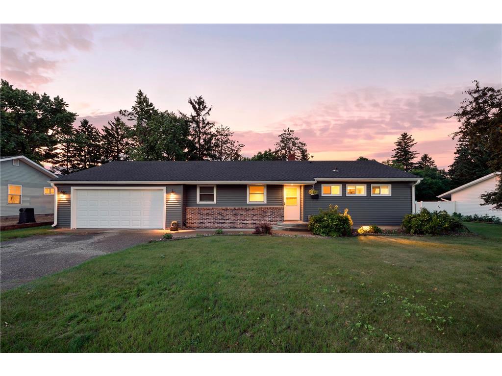 907 Fairfield Road New Richmond WI 54017 7084157 image1