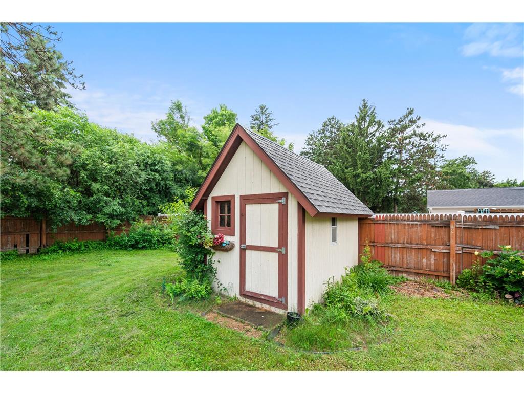 907 Fairfield Road New Richmond WI 54017 7084157 image2