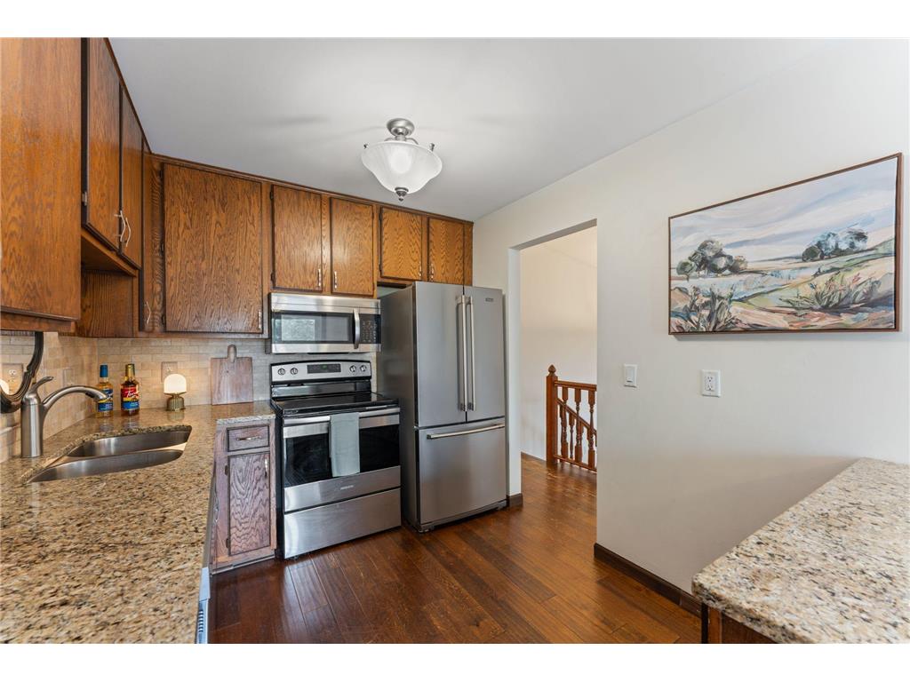 907 Heritage Court W Vadnais Heights MN 55127 7069360 image15