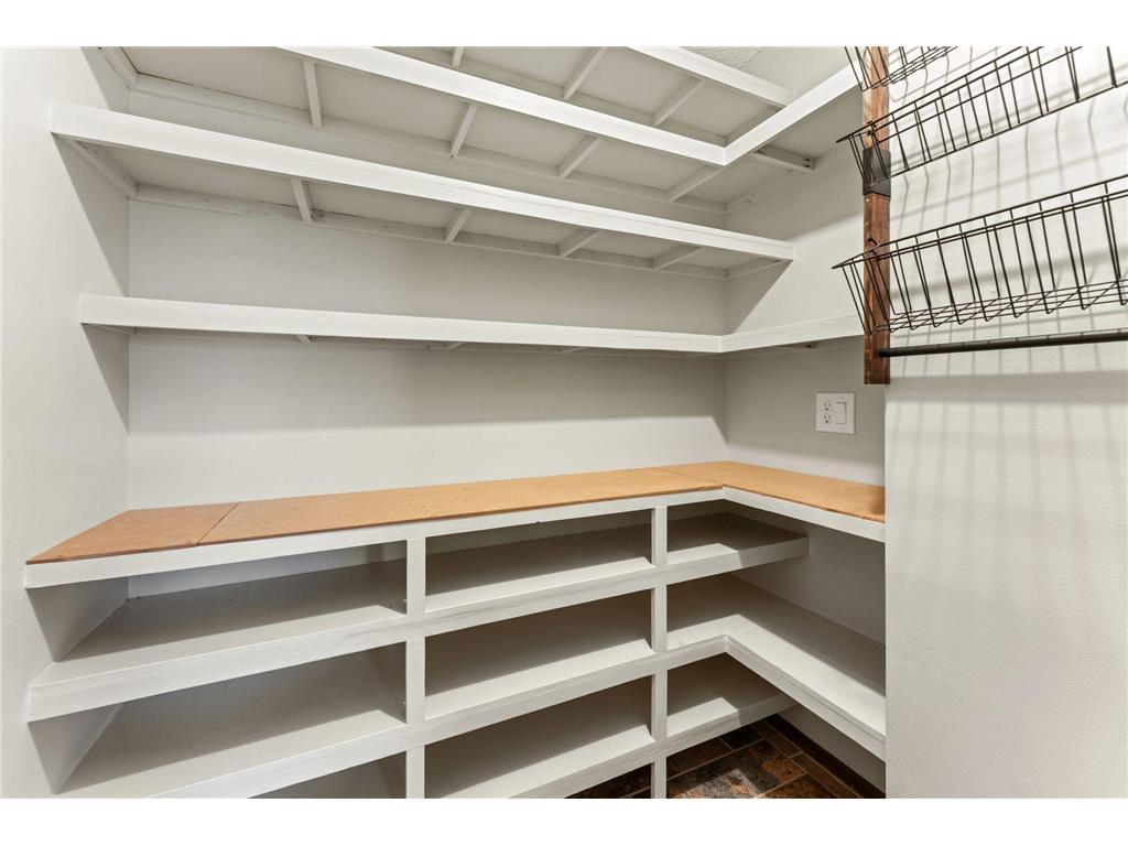 907 Heritage Court W Vadnais Heights MN 55127 7069360 image17