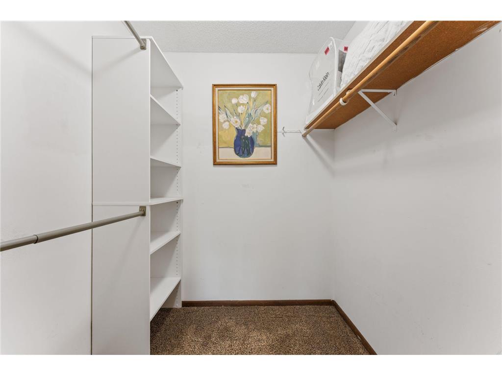907 Heritage Court W Vadnais Heights MN 55127 7069360 image21