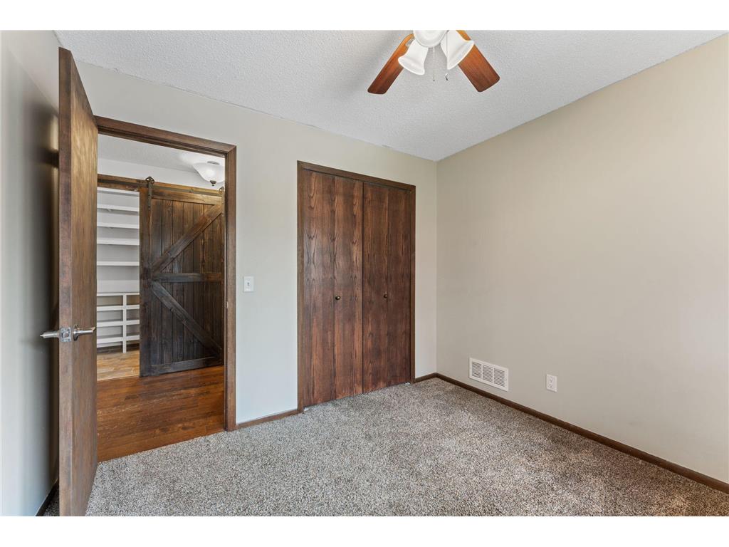 907 Heritage Court W Vadnais Heights MN 55127 7069360 image25
