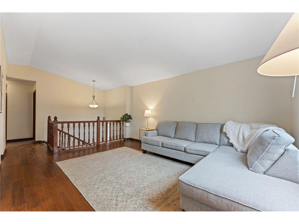 907 Heritage Court W Vadnais Heights MN 55127 7069360 image26