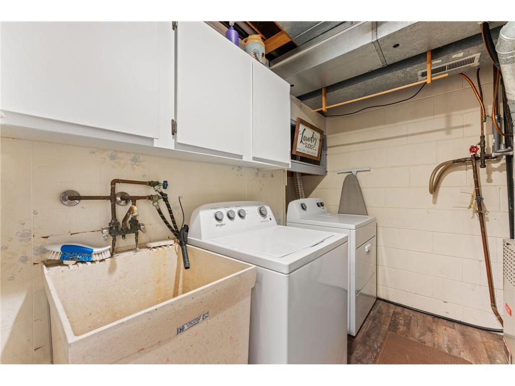 907 Heritage Court W Vadnais Heights MN 55127 7069360 image38