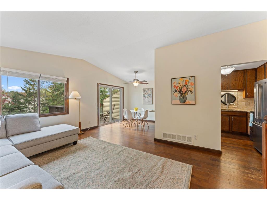 907 Heritage Court W Vadnais Heights MN 55127 7069360 image6