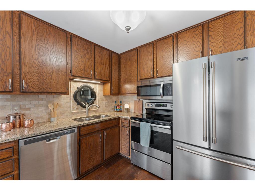 907 Heritage Court W Vadnais Heights MN 55127 7069360 image9