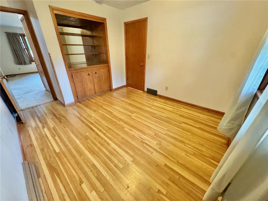 907 Poplar Avenue Marshall MN 56258 7089328 image16