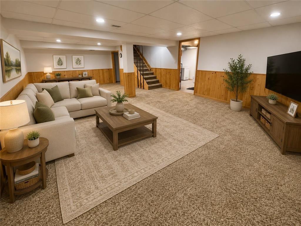 907 Poplar Avenue Marshall MN 56258 7089328 image18