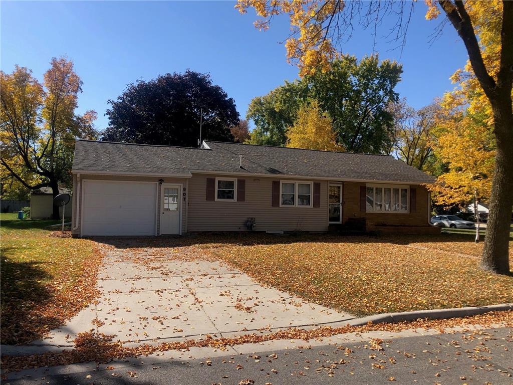 907 W Evergreen Avenue Olivia MN 56277 6271532 image1