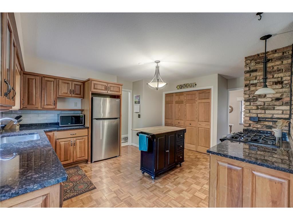 907 Willow Ridge Road, Hudson, WI, 54016 | MLS: 6627593 | Edina Realty