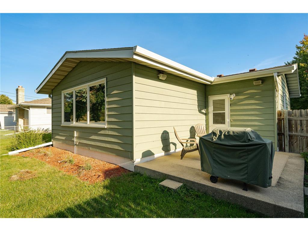908 11 1/2 Street SW Rochester MN 55902 7071996 image4