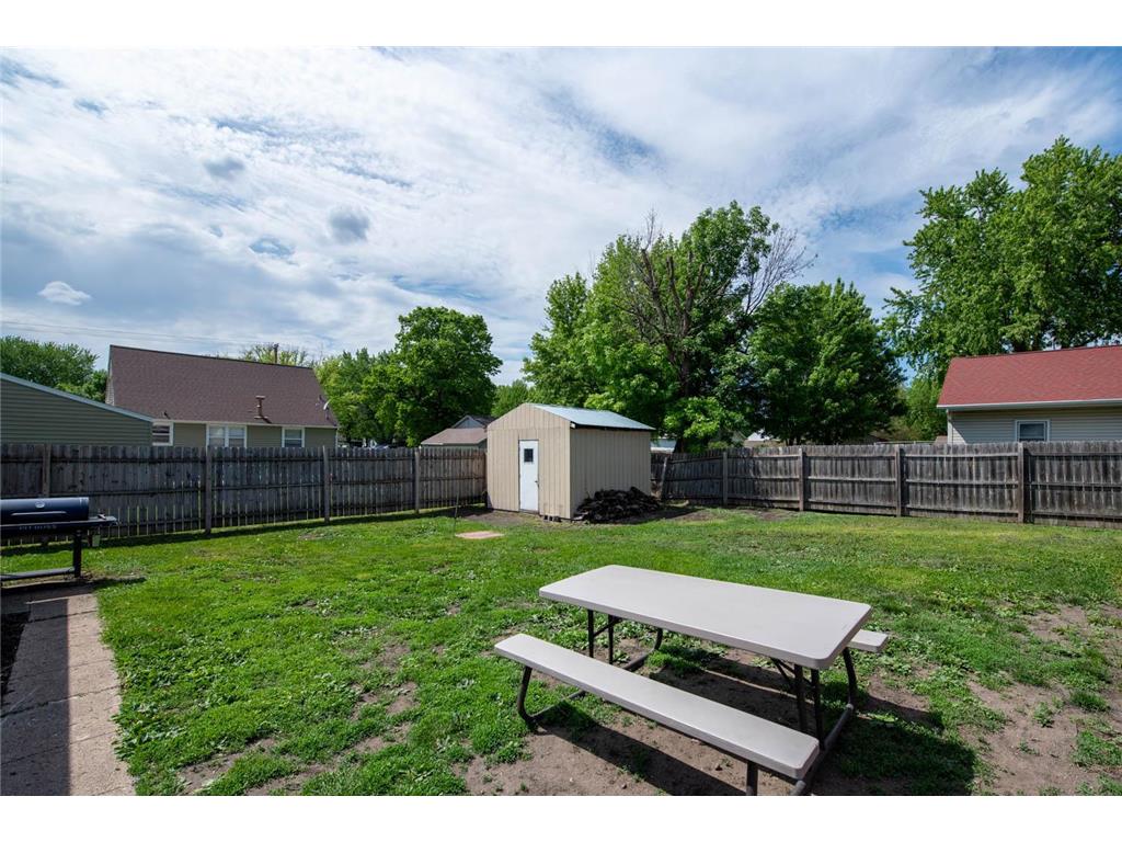 908 3rd Street SW Waseca MN 56093 7082077 image3