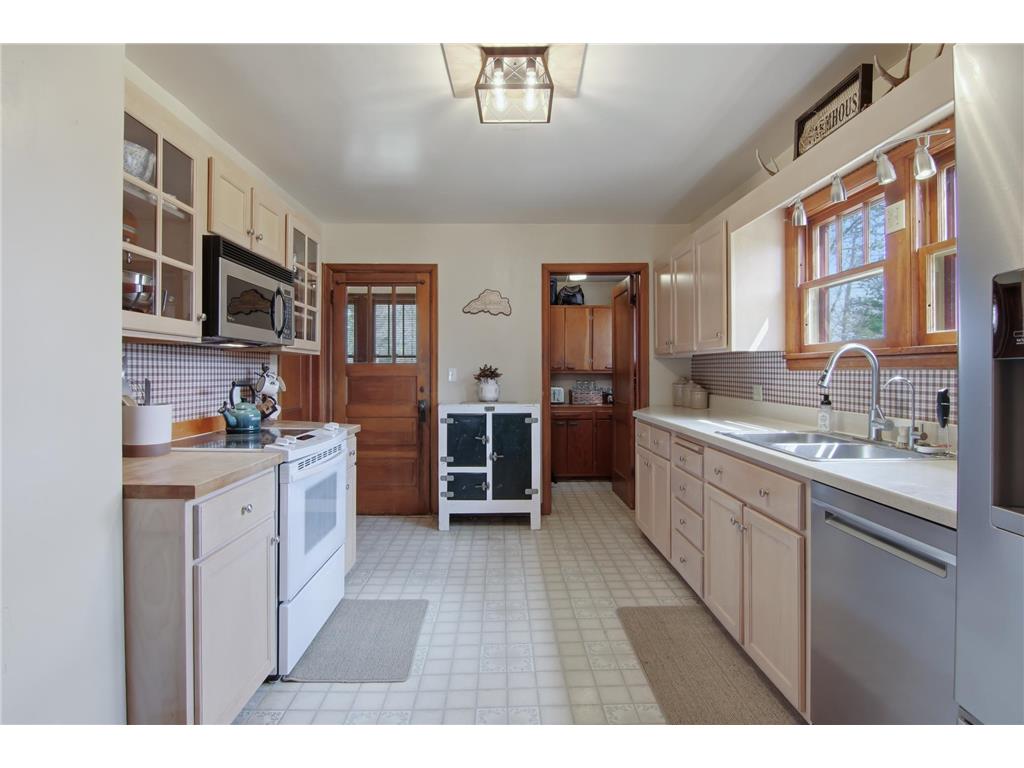 908 Franklin Street Spooner WI 54801 7065606 image11