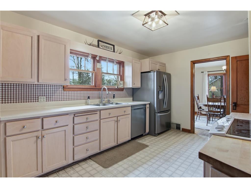 908 Franklin Street Spooner WI 54801 7065606 image13