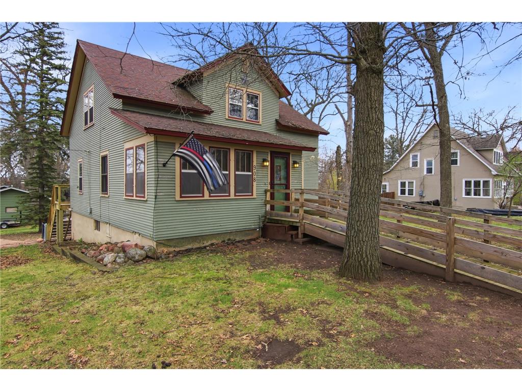 908 Franklin Street Spooner WI 54801 7065606 image2