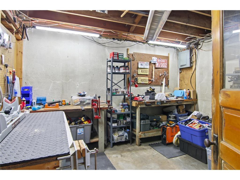 908 Franklin Street Spooner WI 54801 7065606 image28