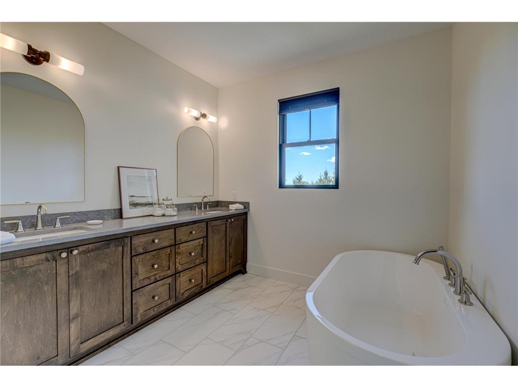 908 Gavin Pass Hudson WI 54016 7073897 image29