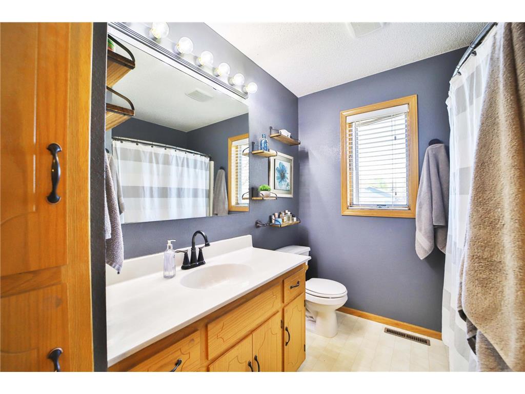 908 Lilac Lane Little Falls MN 56345 7074377 image18