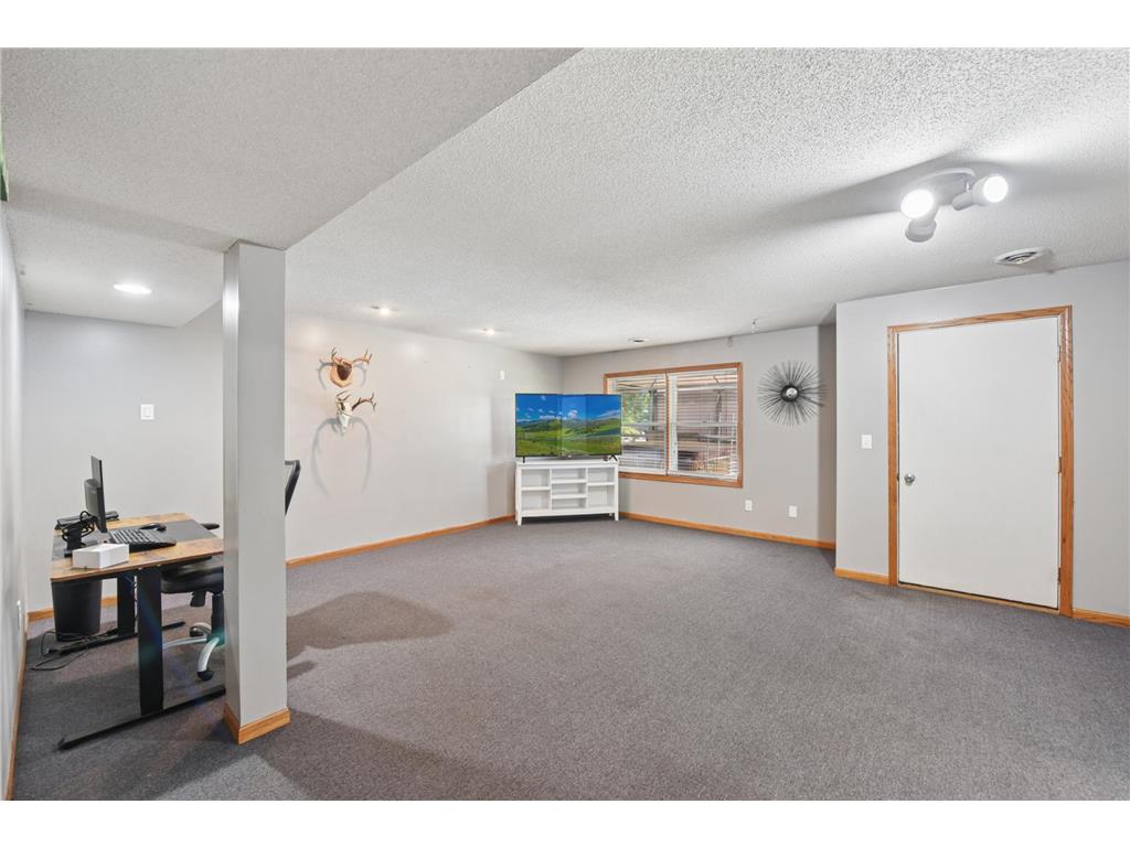 908 Martys Way Osceola WI 54020 7085114 image30