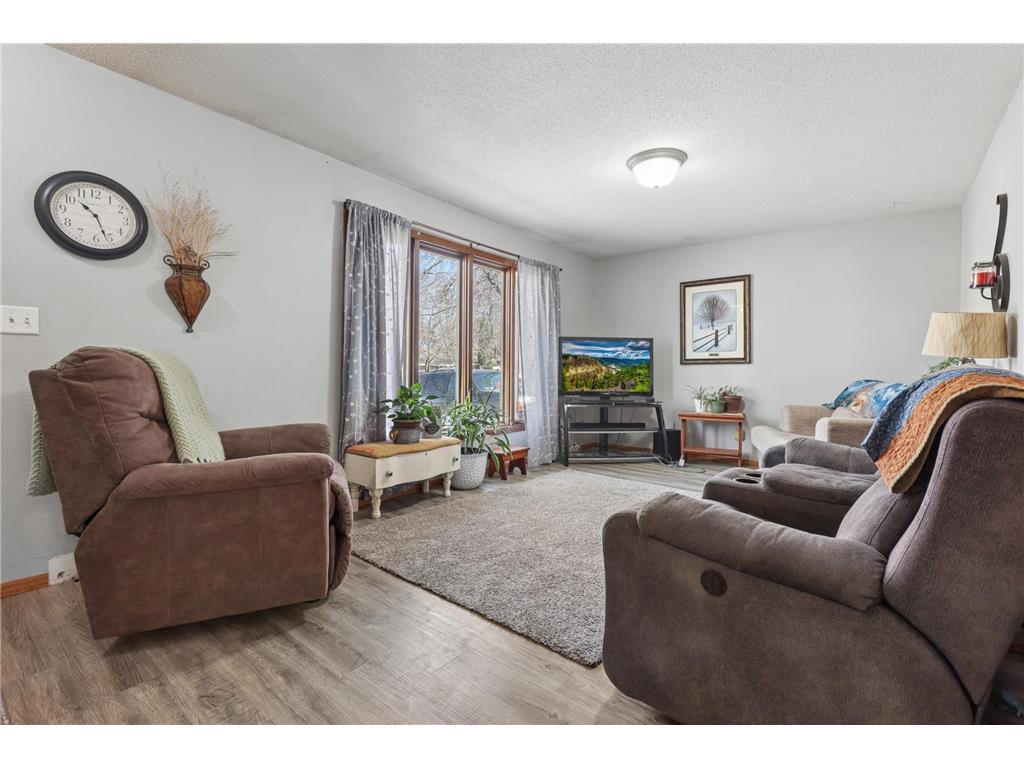 908 Pleasantview Drive SE Willmar MN 56201 7059387 image12