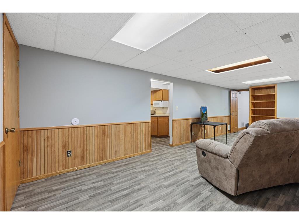 908 Pleasantview Drive SE Willmar MN 56201 7059387 image25