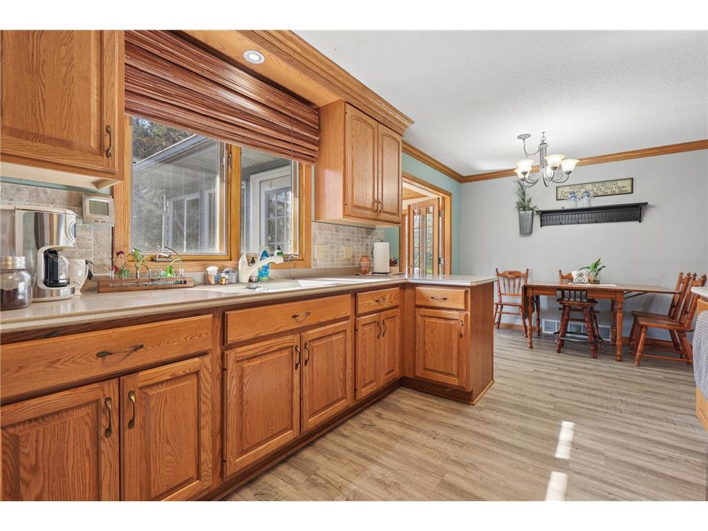 908 Pleasantview Drive SE Willmar MN 56201 7059387 image5