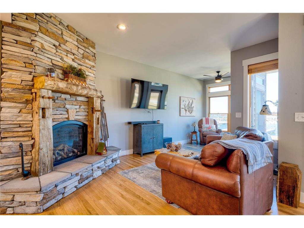 908 Railroad Avenue W Walker MN 56484 - Leech Lake 7054734 image6