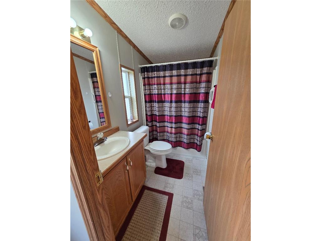 908 Trailview Street Bovey MN 55709 7082879 image23