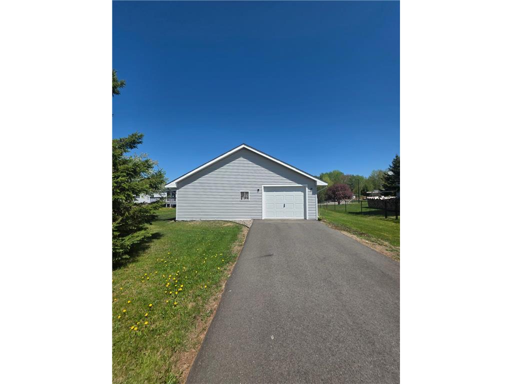 908 Trailview Street Bovey MN 55709 7082879 image5