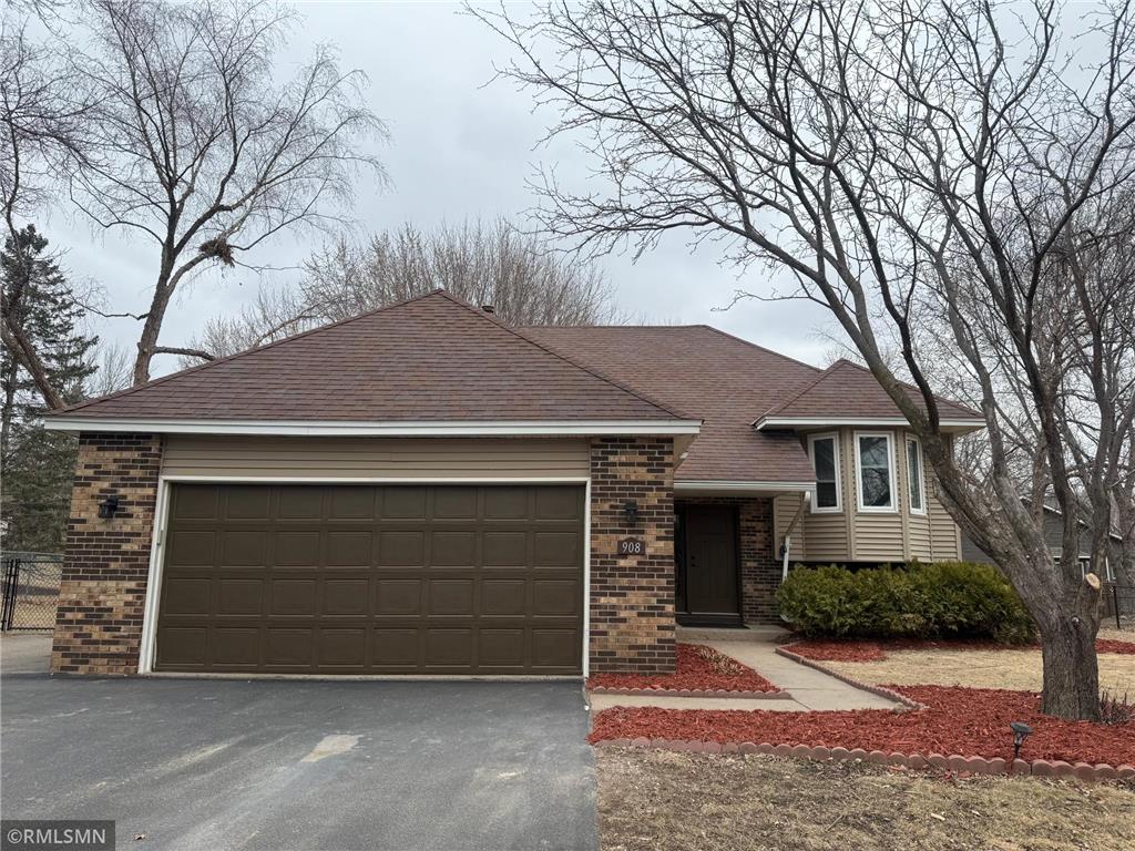 908 W 158th Street Burnsville MN 55306 6681905 image1