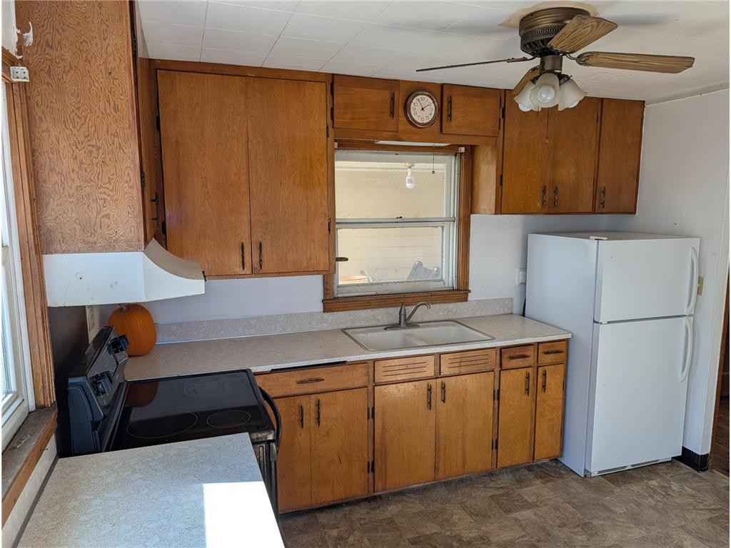 908 W State Street Kiester MN 56051 6814206 image10