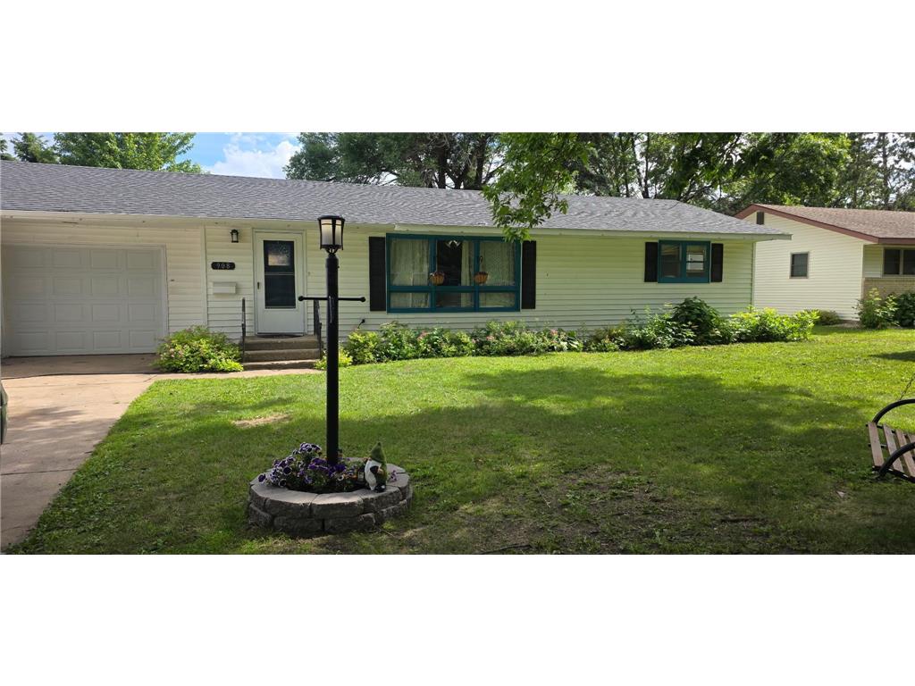 908 Westwood Drive SW Alexandria MN 56308 7100488 image1