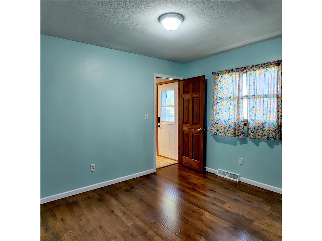 908 Westwood Drive SW Alexandria MN 56308 7100488 image7