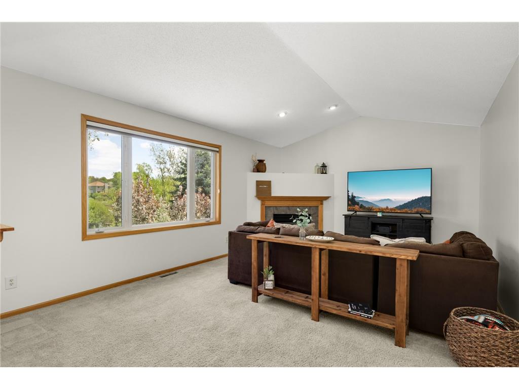9080 Parkside Drive Woodbury MN 55125 7072689 image13
