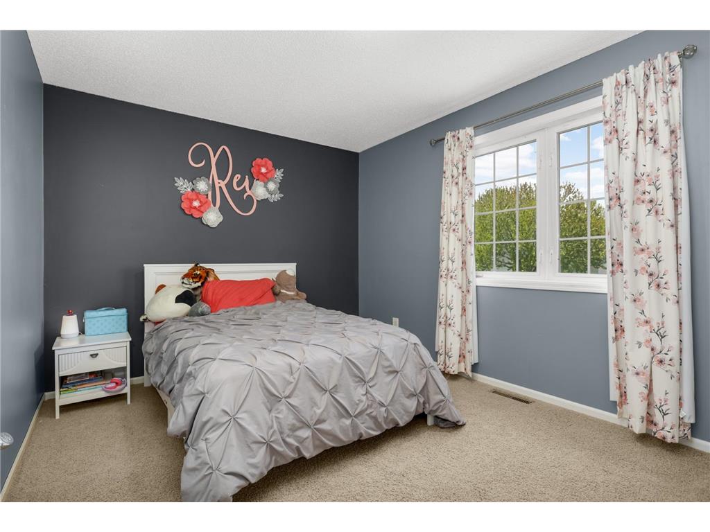 9080 Parkside Drive Woodbury MN 55125 7072689 image21