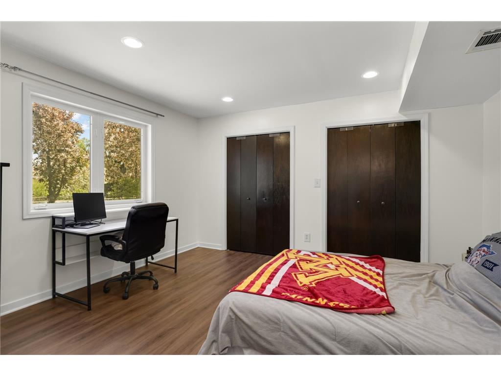 9080 Parkside Drive Woodbury MN 55125 7072689 image27