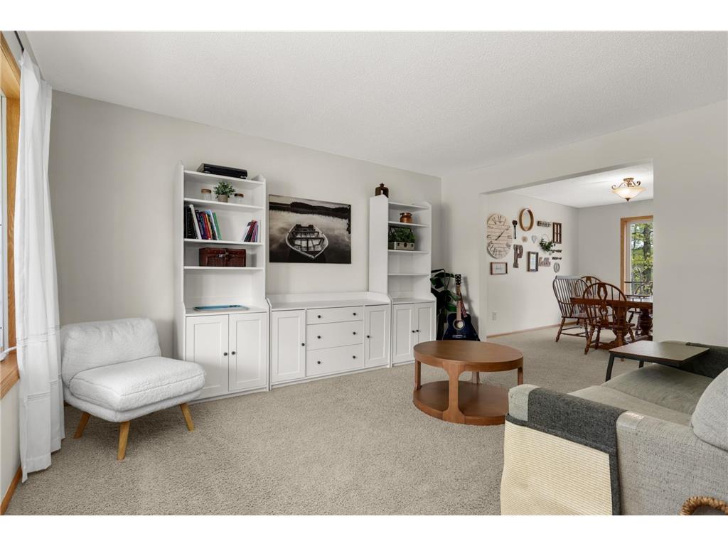 9080 Parkside Drive Woodbury MN 55125 7072689 image4