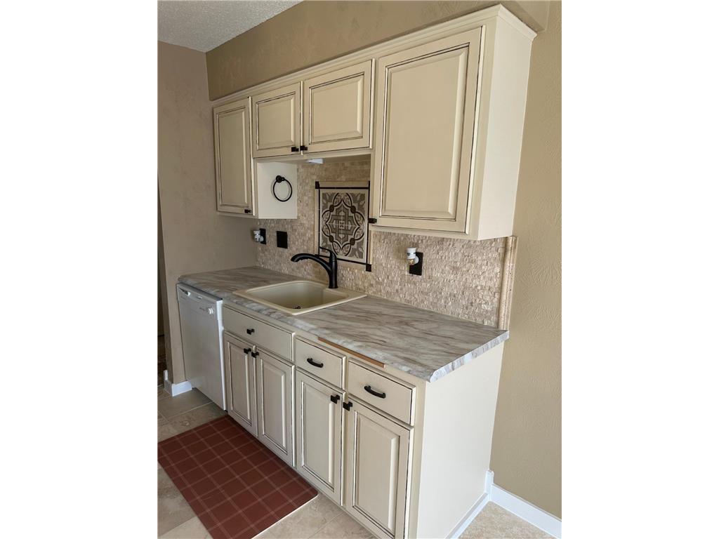 909 11th Avenue S #8 Hopkins MN 55343 7088339 image2