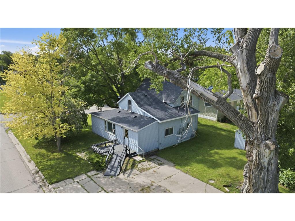 909 14th Street S Benson MN 56215 7095154 image10