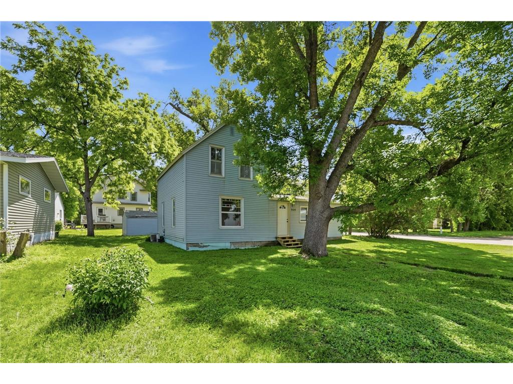 909 14th Street S Benson MN 56215 7095154 image4