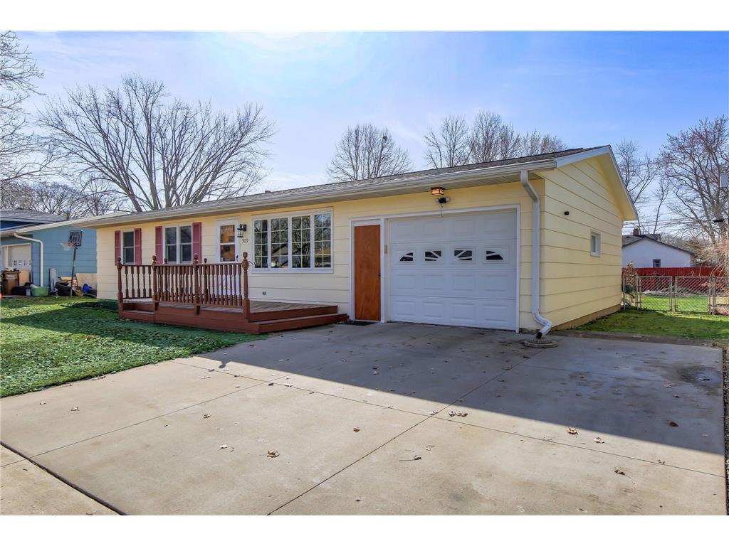 909 14th Street W Hastings MN 55033 7030828 image1