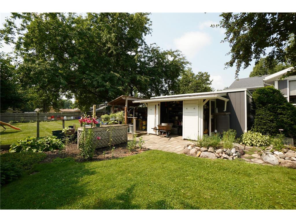 909 16th Street SW Willmar MN 56201 7045739 image11