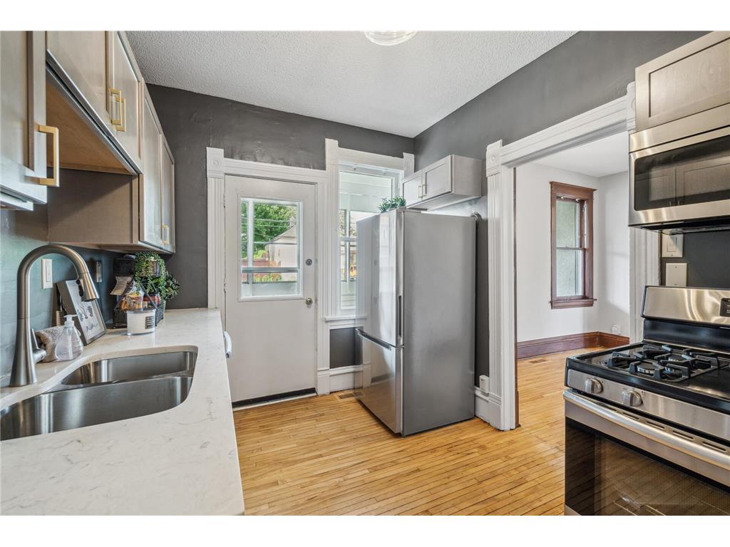 909 22nd Avenue NE Minneapolis MN 55418 6712674 image11